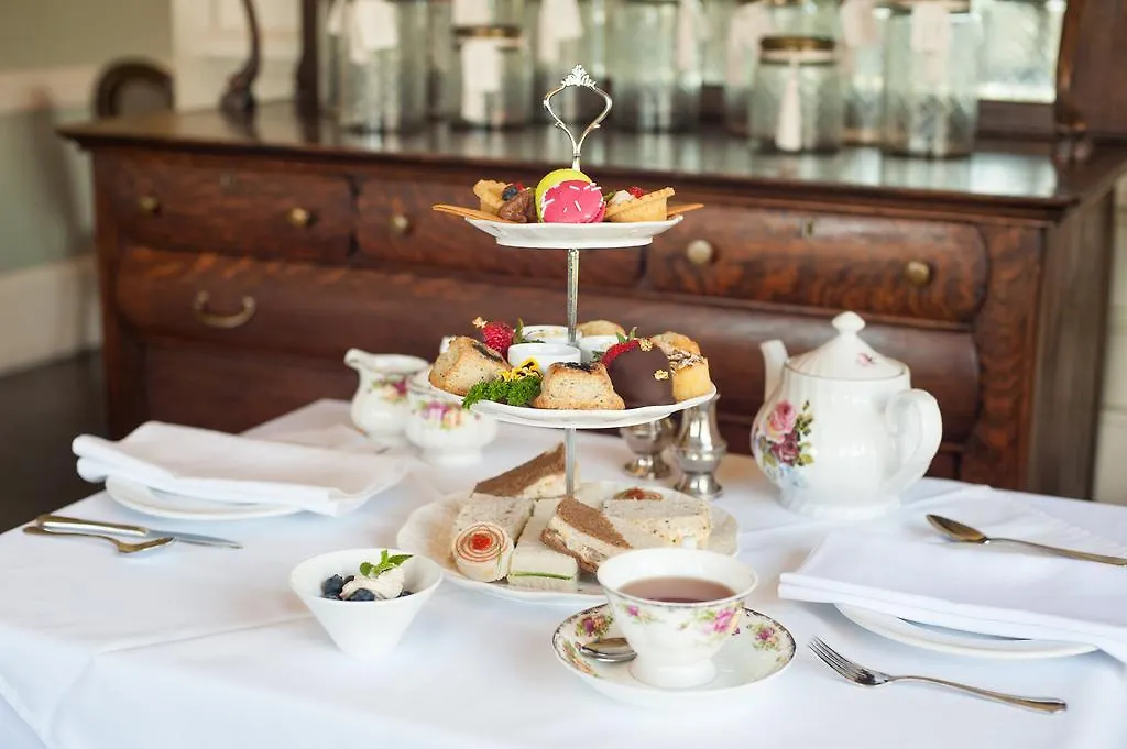 Pendray Inn And Tea House Victoria 3*,